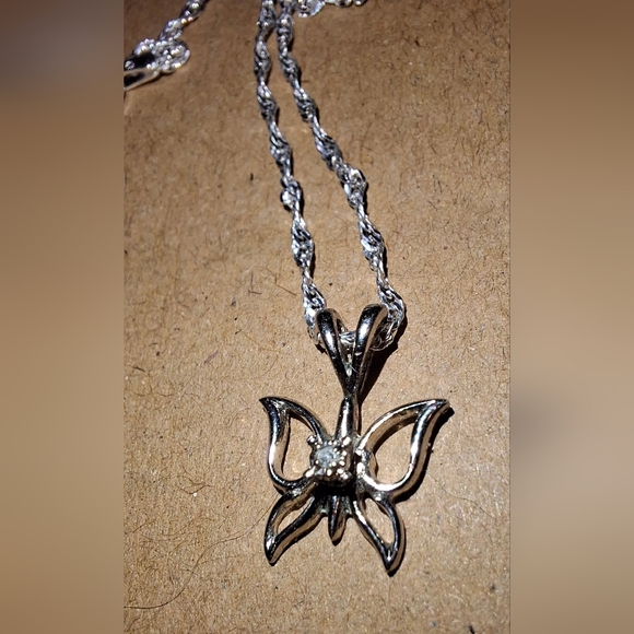 Signed vtg sterling butterfly crystal pendant  new dainty 925 chain - Picture 7 of 11